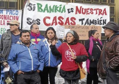 Madrid-Ecuatorianos-Bankia-Olga-Veloso_ECMIMA20121109_0113_4