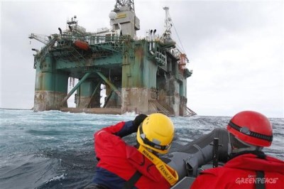 greenpeace-arctic-oil-rig
