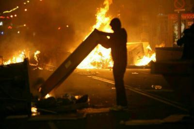 BorItT7CIAEHUAz.jpg large