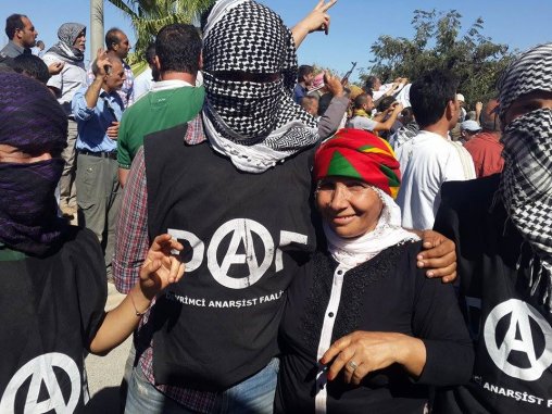 Turkish anarchists join Kobani resistance
