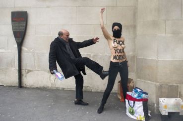 femen_mosquee_paris