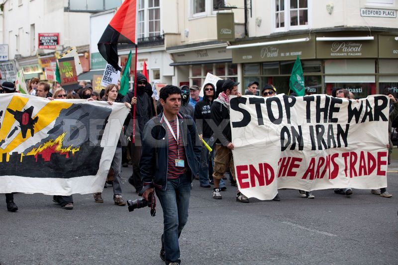 1338854368-stop-the-war-on-iran-and-end-the-arms-trade-protest-held-in-brighton_1256468