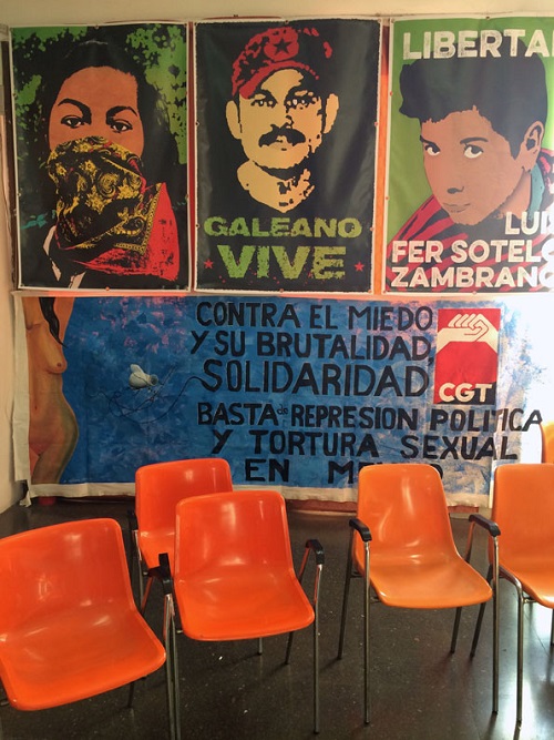 pancarta-galeano-vive 2