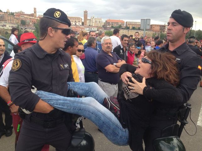 Detenciones-Toro-Vega-Ruth-Toledano_EDIIMA20140916_0178_13