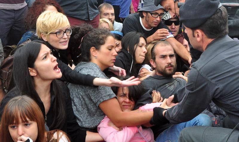 Manifestación antitaurina en Tordesillas en el toro de la Vega. Fran Jiménez