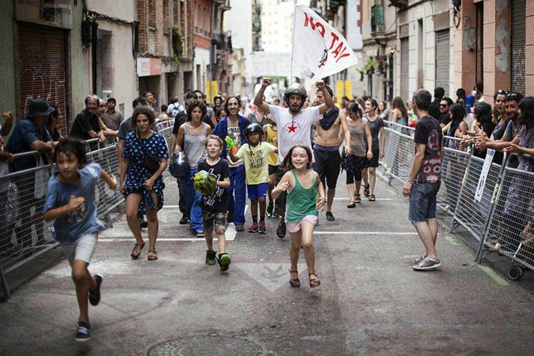 Pablo is wearing the red star T shirt