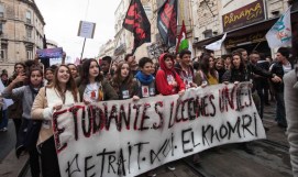 A Montpellier, le 17 mars 2016, pres de mille etudiants ont manifeste contre le projet de loi El Khomri./SURROCALAURA_SURROCA132403/Credit:LAURA SURROCA/SIPA/1603181328