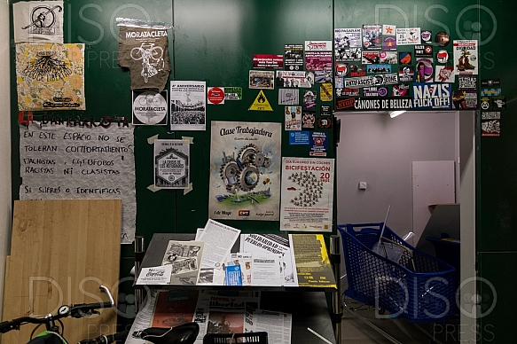 La Bankarrota (The Bankrupt) is an occupied ex Caja Madrid bank.