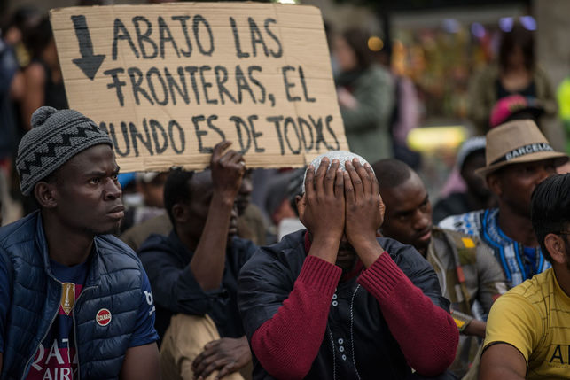 Down with Borders..the world belongs to everyone