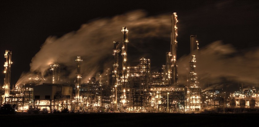 stock-oil-refinery-night-uk-scotland-1550x764
