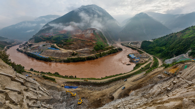 02-china-miaowei-dam-construction-670