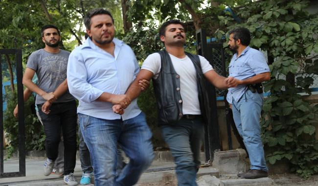 azadiya-welat-gozalti-dagitim-1