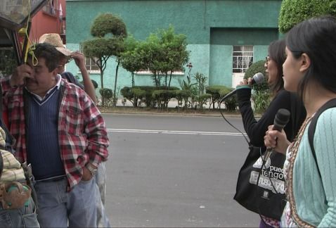 performance-cantan-cancion-intimido-calle_milima20160308_0160_8