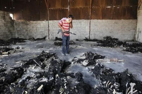 177075-khamis-32-military-encampment