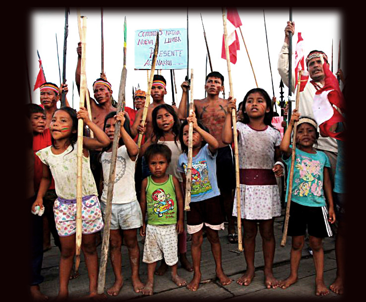Children join the 4 month long river blockade in Saramurillo, Oct 2016