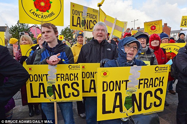 3105404900000578-3826316-image-a-118_1475800105146