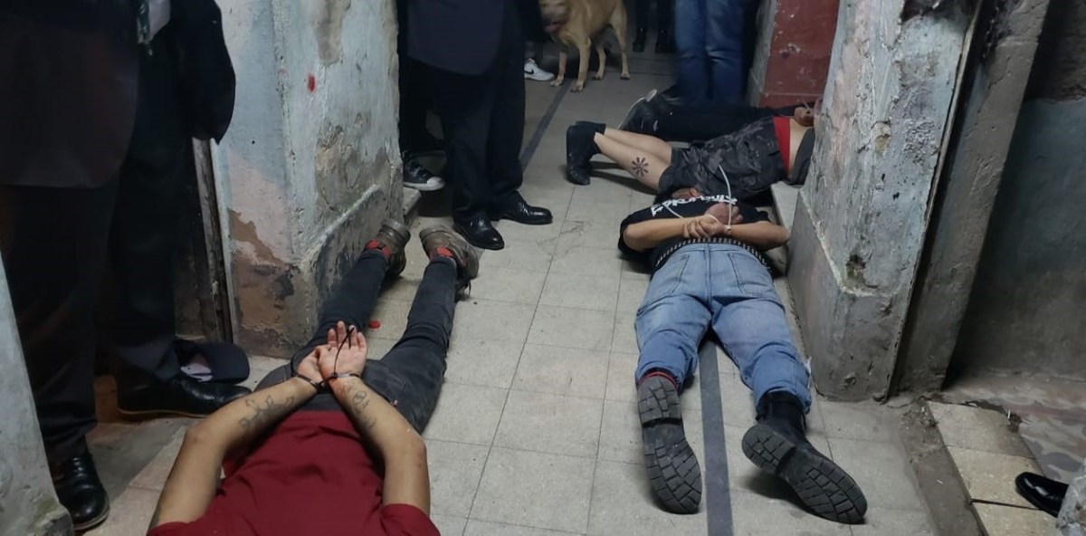 12 Anarchists still Held Hostage without Bail in&nbsp;Argentina