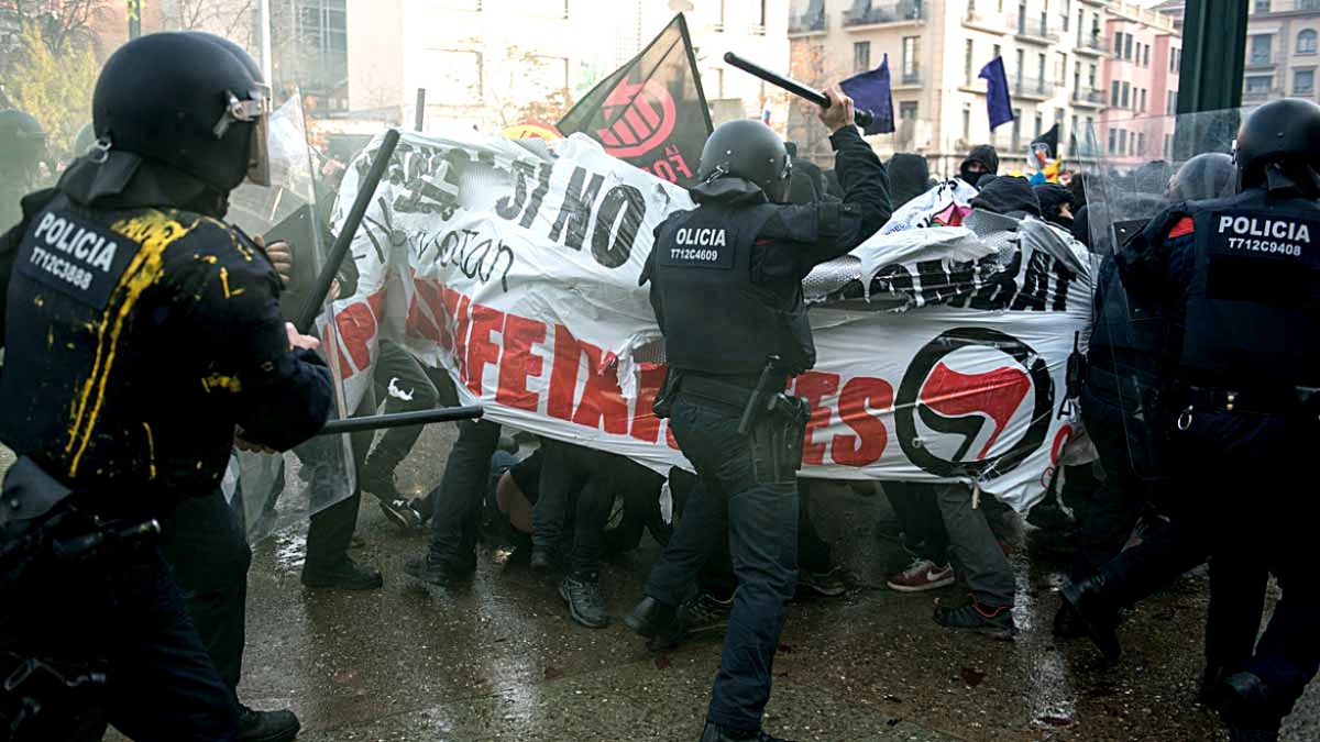 Andalusia: Feminists leads the Left in mass Antifascist Demos&nbsp;Tuesday