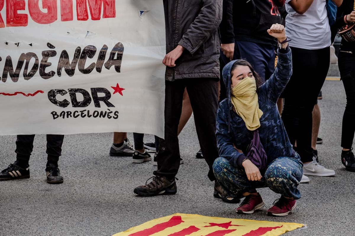 100’s arrested for ‘Hate Crimes against Police’ as more Catalan Defenders&nbsp;Criminalised