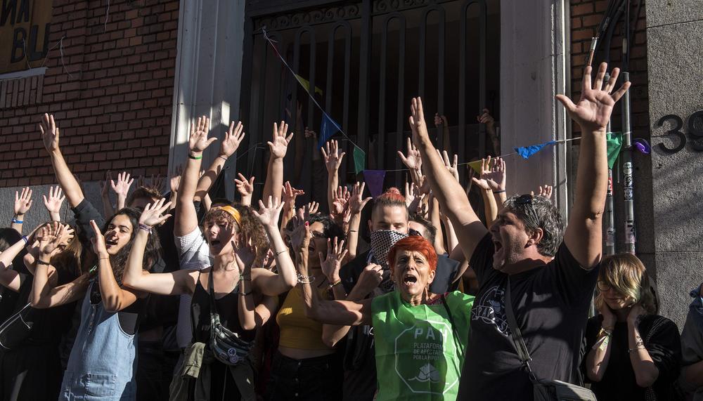 Dawn Eviction Fails at ‘The Ungovernable’, Madrid Occupied Social&nbsp;Center
