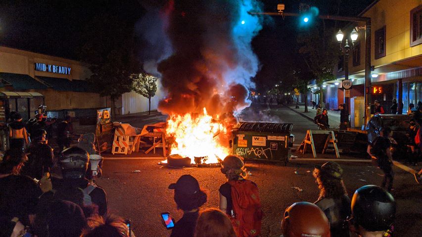 Police Precinct Set on Fire in Portland, Oregon as Uprising&nbsp;Continues