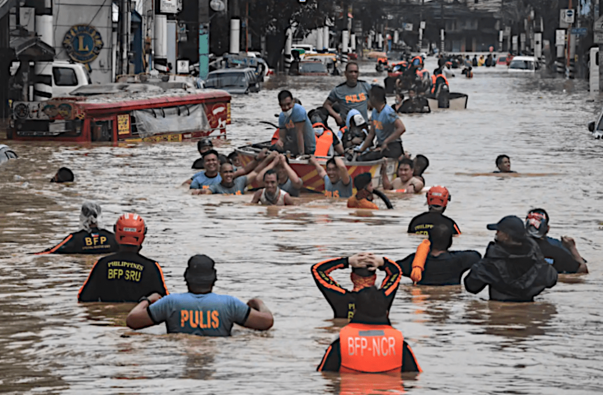 Hope and despair in the eye of Typhoon&nbsp;Ulysses
