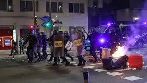 Graves altercados en varias ciudades de España en protesta por las  restricciones | Onda Cero Radio
