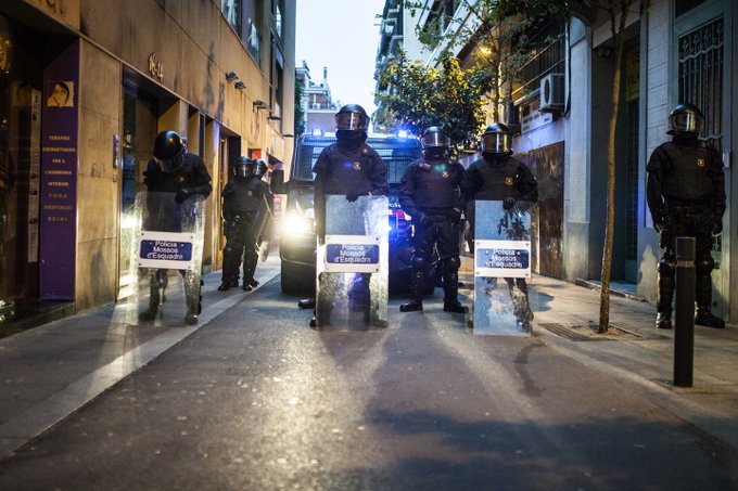 Absueltos tres activistas por el derecho a la vivienda por ocupar un centro de&nbsp;belleza