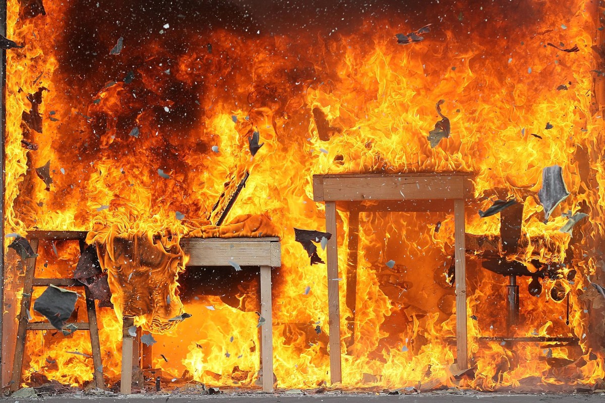 Deschooling: Unlearning to Learn: How Compulsory education tames us. From Education to&nbsp;Liberation